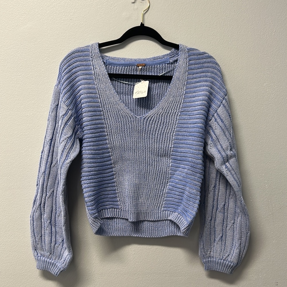 NWT Free People When It Rains V Neck Sweater Cornflower Blue XS - Picture 3 of 10